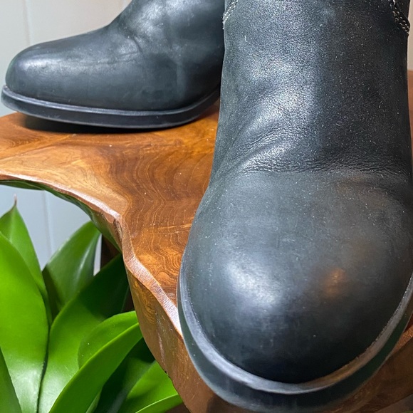 Sperry Black Leather Heeled Zippered Boots size 8 chunky heel Like new - Picture 8 of 9